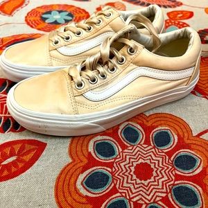 Silky Vans